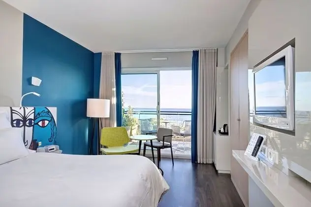 Premium Tek Büyük Yataklı Oda, Balkon, Deniz Manzaralı