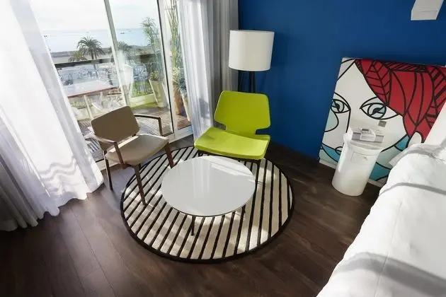 Premium Tek Büyük Yataklı Oda, Balkon, Deniz Manzaralı