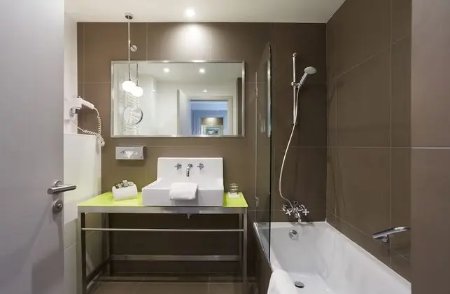 Premium Tek Büyük Yataklı Oda, Balkon, Deniz Manzaralı