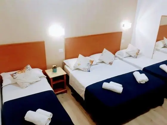 Standard Dört Kişilik Oda