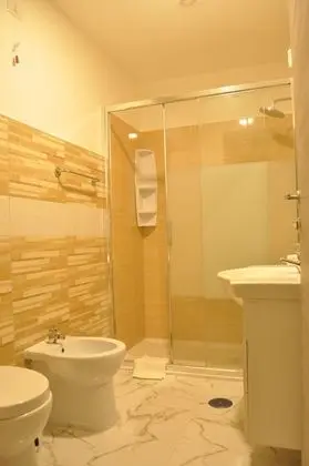 Standard Dört Kişilik Oda