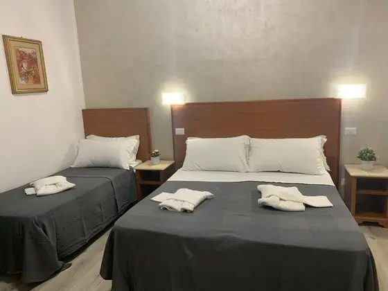 Standard Üç Kişilik Oda