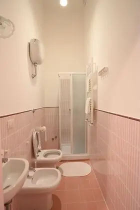 Classic Tek Büyük Yataklı Oda (TARANTELLA)