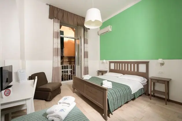 Üç Kişilik Oda, Balkon