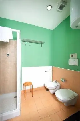 Üç Kişilik Oda, Balkon