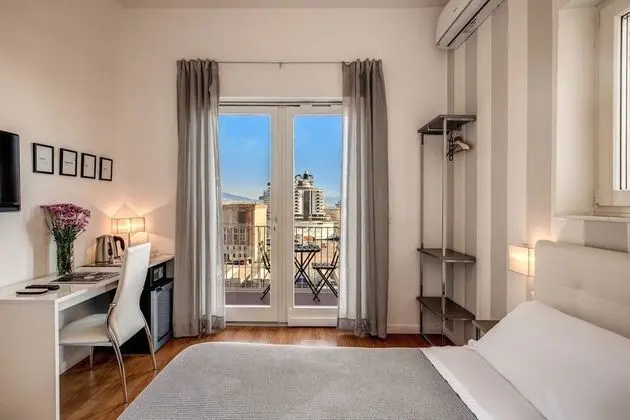 Deluxe Tek Büyük Yataklı Oda, Balkon, Deniz Manzaralı