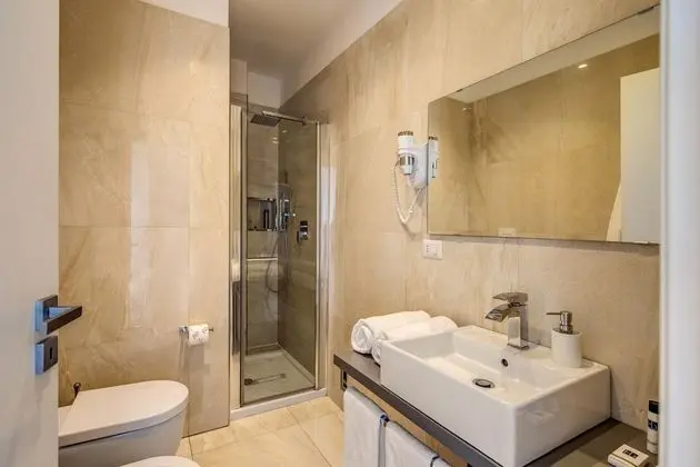 Deluxe Tek Büyük Yataklı Oda, Balkon, Deniz Manzaralı