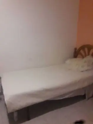 Tek Kişilik Oda, Ortak Banyo