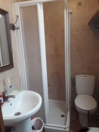 Tek Kişilik Oda, Ortak Banyo