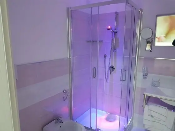 Classic Üç Kişilik Oda