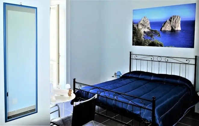 Superior Üç Kişilik Oda, Banyolu/Duşlu, Şehir Manzaralı