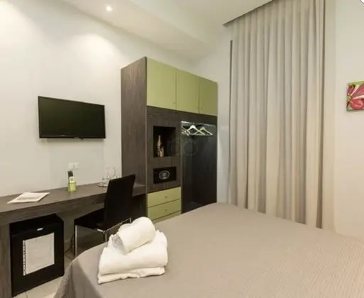 Tek Büyük Yataklı Oda