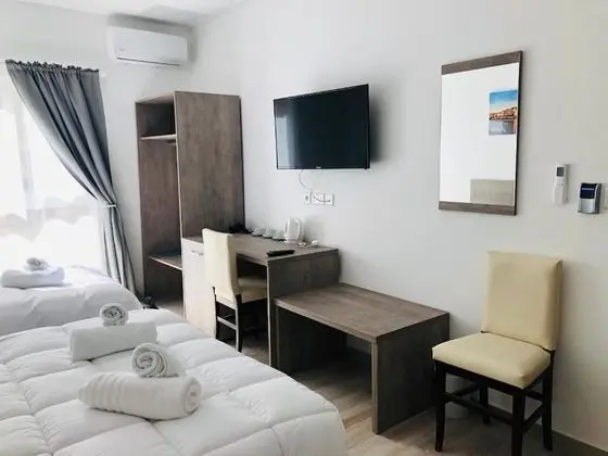 Üç Kişilik Oda