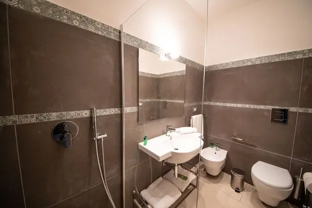 Deluxe Dört Kişilik Oda