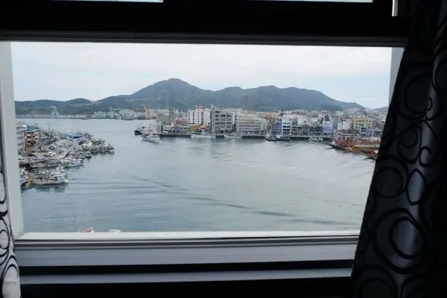 Basic Tek Büyük Yataklı Oda