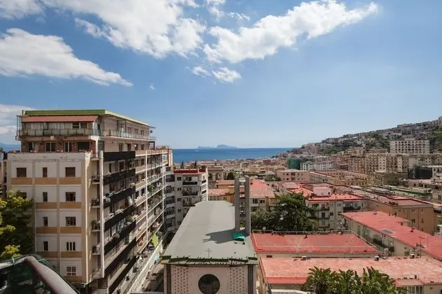 Deluxe Tek Büyük Yataklı Oda, Deniz Manzaralı