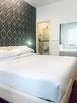 Comfort Oda, 1 Büyük (Queen) Boy Yatak ve Çekyat