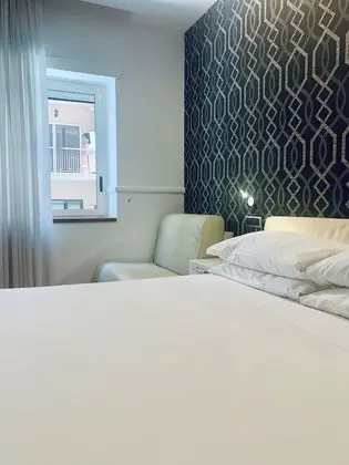 Comfort Oda, 1 Büyük (Queen) Boy Yatak ve Çekyat