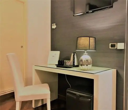 Standard Oda, 1 Büyük (Queen) Boy Yatak