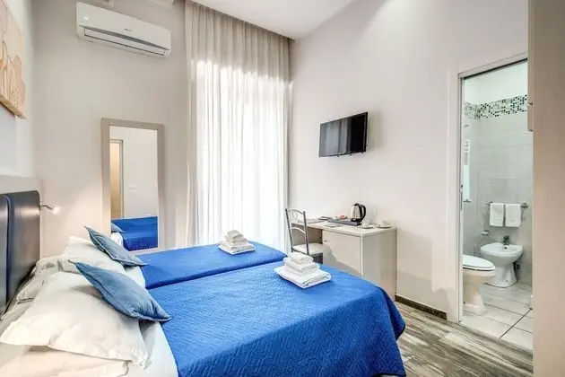 Standard Tek Büyük veya İki Ayrı Yataklı Oda