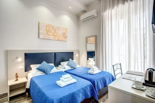 Standard Tek Büyük veya İki Ayrı Yataklı Oda