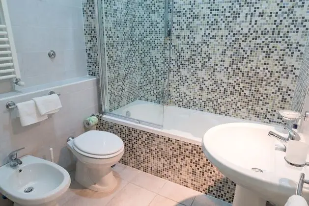 Standard Tek Büyük veya İki Ayrı Yataklı Oda