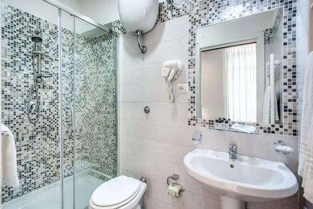 Standard Tek Büyük veya İki Ayrı Yataklı Oda