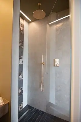 Deluxe Oda, 1 Büyük (Queen) Boy Yatak, Şehir Manzaralı (2)