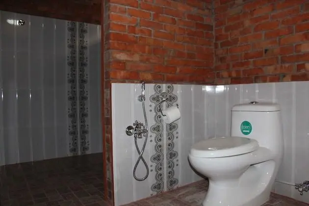 Standard Tek Büyük veya İki Ayrı Yataklı Oda, Balkon, Göl Manzaralı
