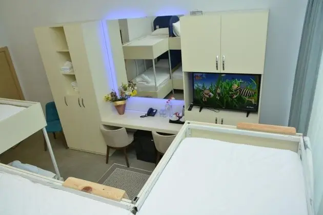 Triple, Şehir Manzaralı