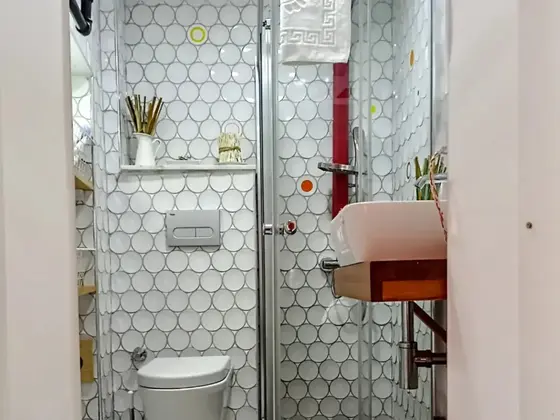 Çift Kişilik, Avlu Manzaralı, Giriş Katı