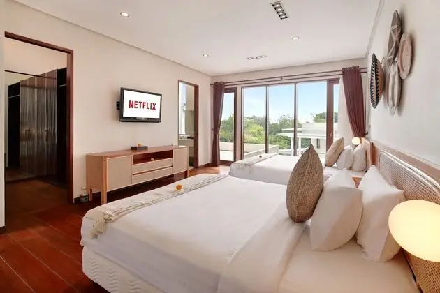 Four Bedroom Villa with Private Pool