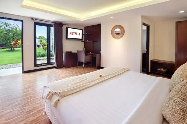 Four Bedroom Villa with Private Pool