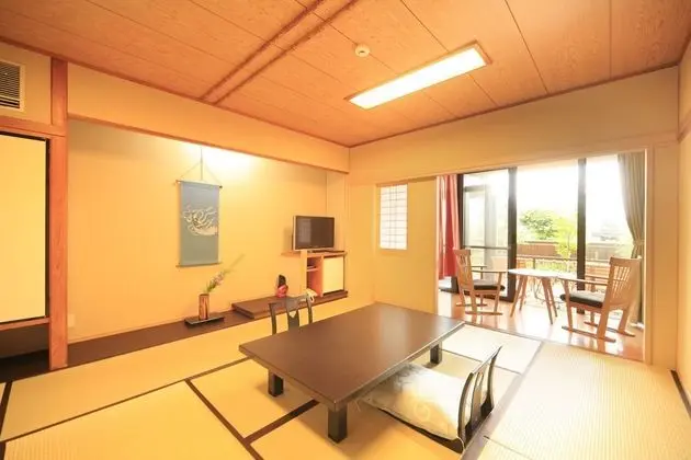 Traditional Oda (Open Air Bath, Meal at Private Room)