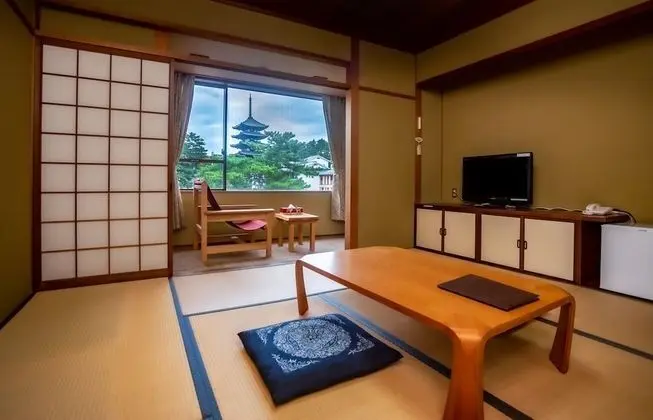 Traditional Oda (Japanese Style for 4 People)