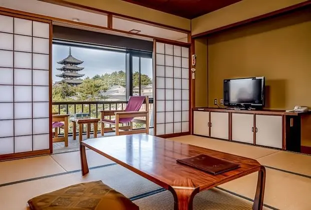 Traditional Oda (Japanese Style for 5 People)