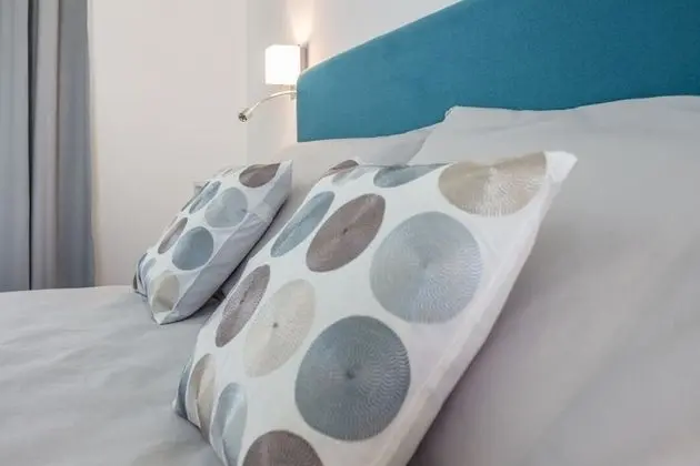 Deluxe Tek Büyük Yataklı Oda (3)