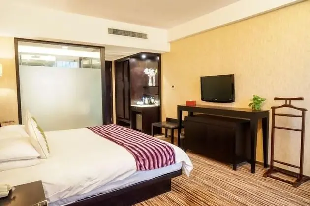 Deluxe Tek Büyük Yataklı Oda