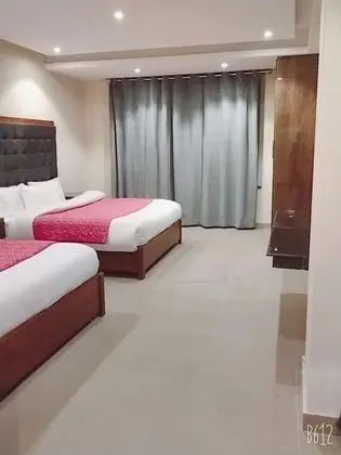 Deluxe Dört Kişilik Oda