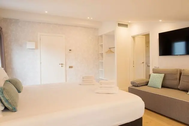 Romantic Tek Büyük Yataklı Oda (Born)