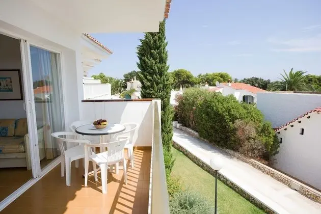 Apart Daire, 2 Yatak Odası, Balkon, Havuz Manzaralı