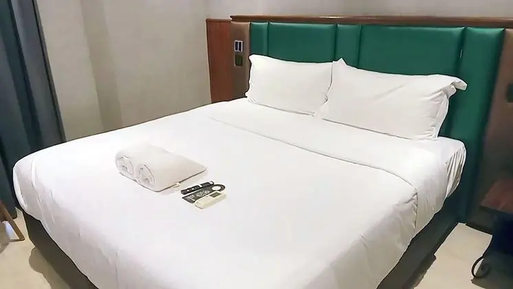 Budget King Room (Share bathroom)