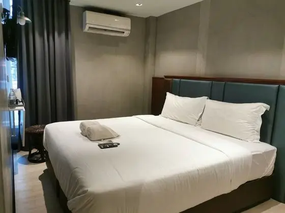 Budget King Room (Share bathroom)