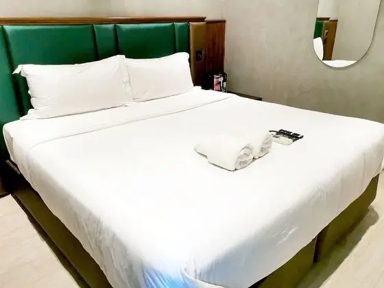 Budget King Room (Share bathroom)