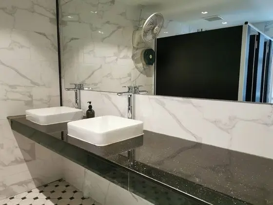 Budget King Room (Share bathroom)