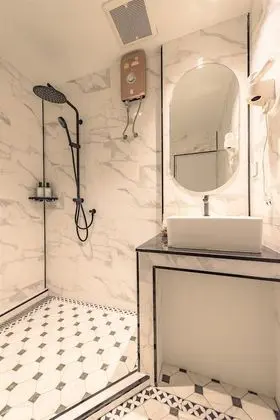 Deluxe Tek Büyük Yataklı Oda, Özel Banyo