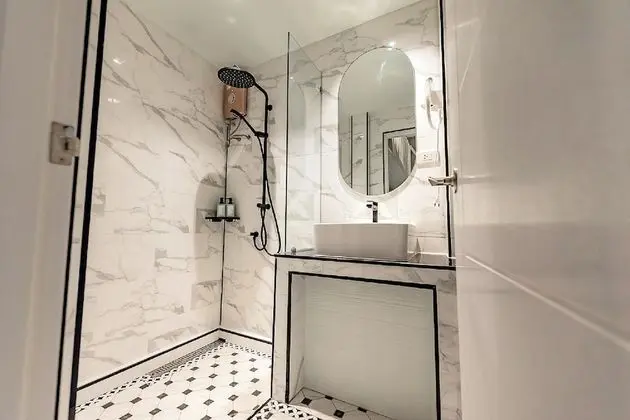 Deluxe Tek Büyük Yataklı Oda, Özel Banyo