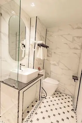 Deluxe Tek Büyük Yataklı Oda, Özel Banyo