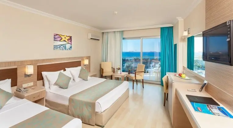 https://imagessl.etstur.com/files/images/hotelImages/TR/51535/l/Narcia-Resort-Side-Oda-243746.jpg