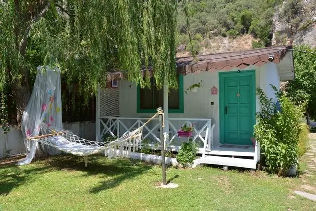 Bungalow, Bahçe Manzaralı